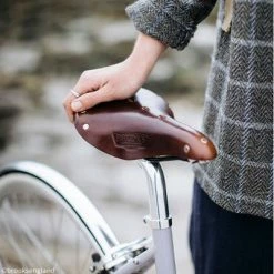 Selle Vélo Cuir Brooks B17 Short Standard Classic Pour Femme -Promos Tiges de selle Magasin selle velo cuir brooks b17 short standard classic pour femme full 5