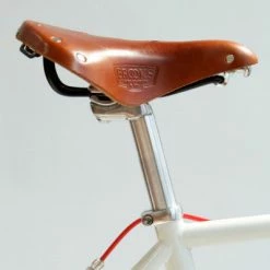 Selle Vélo Cuir Brooks B17 Standard Classic Pour Homme -Promos Tiges de selle Magasin selle velo cuir brooks b17 standard classic pour homme full 4